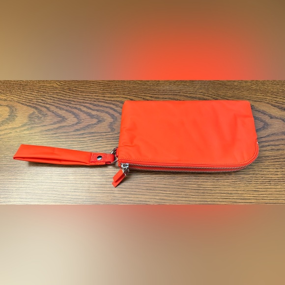 Lululemon Now and Always Puffy Pouch Wristlet in Orange - Picture 5 of 8